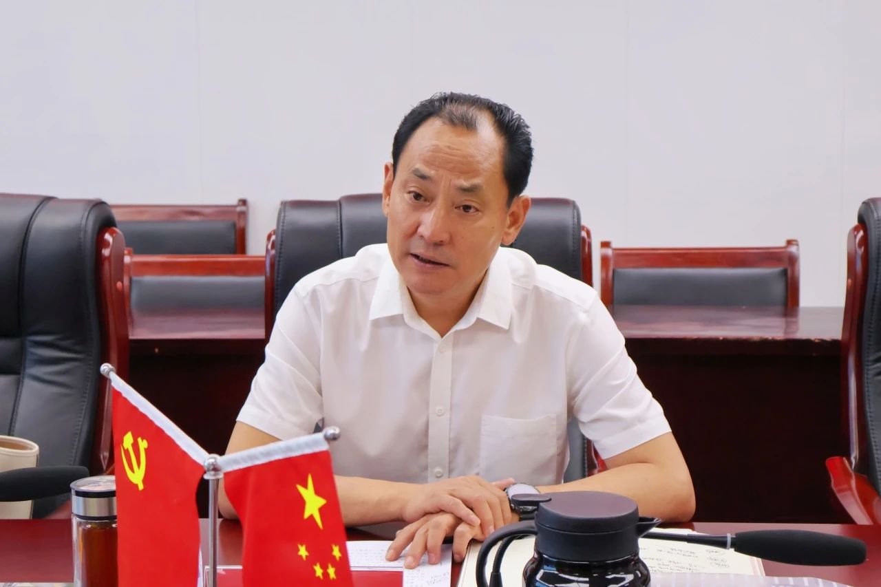 文加武常委深入美豐集團(tuán)調(diào)研,強(qiáng)調(diào)抓住新質(zhì)生產(chǎn)力發(fā)展契機(jī),推動(dòng)企業(yè)邁向高質(zhì)量發(fā)展新階段